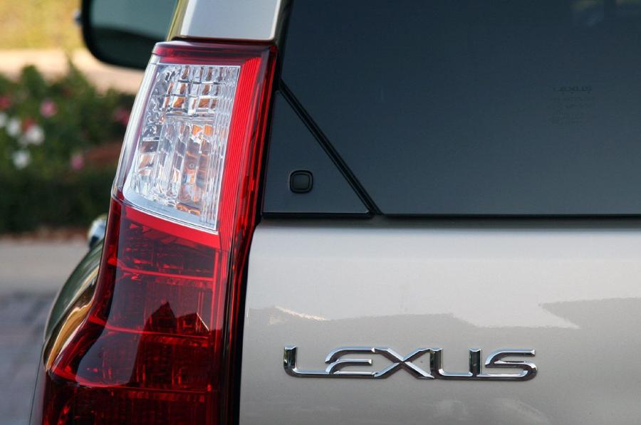  Lexus GX460 2010 года  (фото 147 из 153)